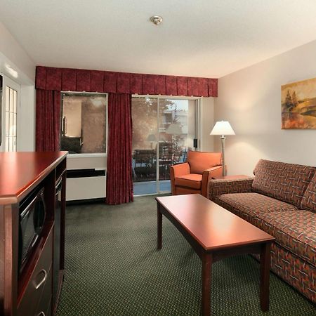 Travelodge By Wyndham Nanaimo Exterior foto